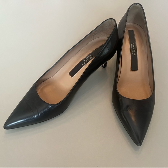 Via Spiga Shoes - Via Spiga V-Nikole Black, 8.5 US, 38.5 EU, 2.25” Kitten Heel Pumps